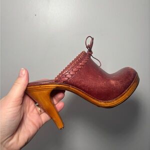 Vintage QualiCraft Leather Wooden Heeled Platform Mules Red Brown Size 5